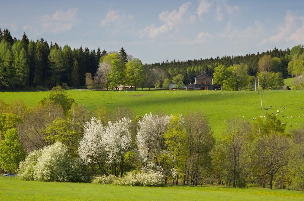 Penzion Stara Vapenka Svinna Exterior photo